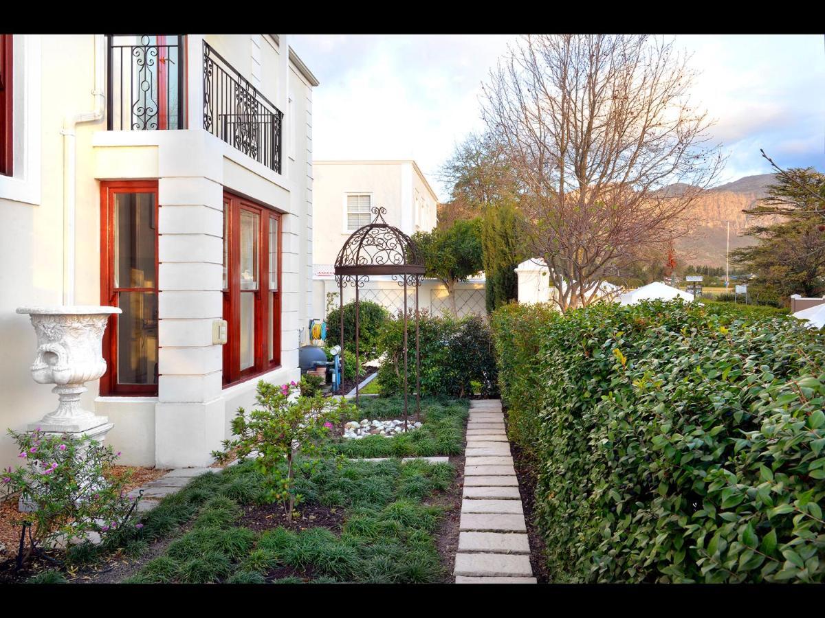 10 Villefranche Franschhoek